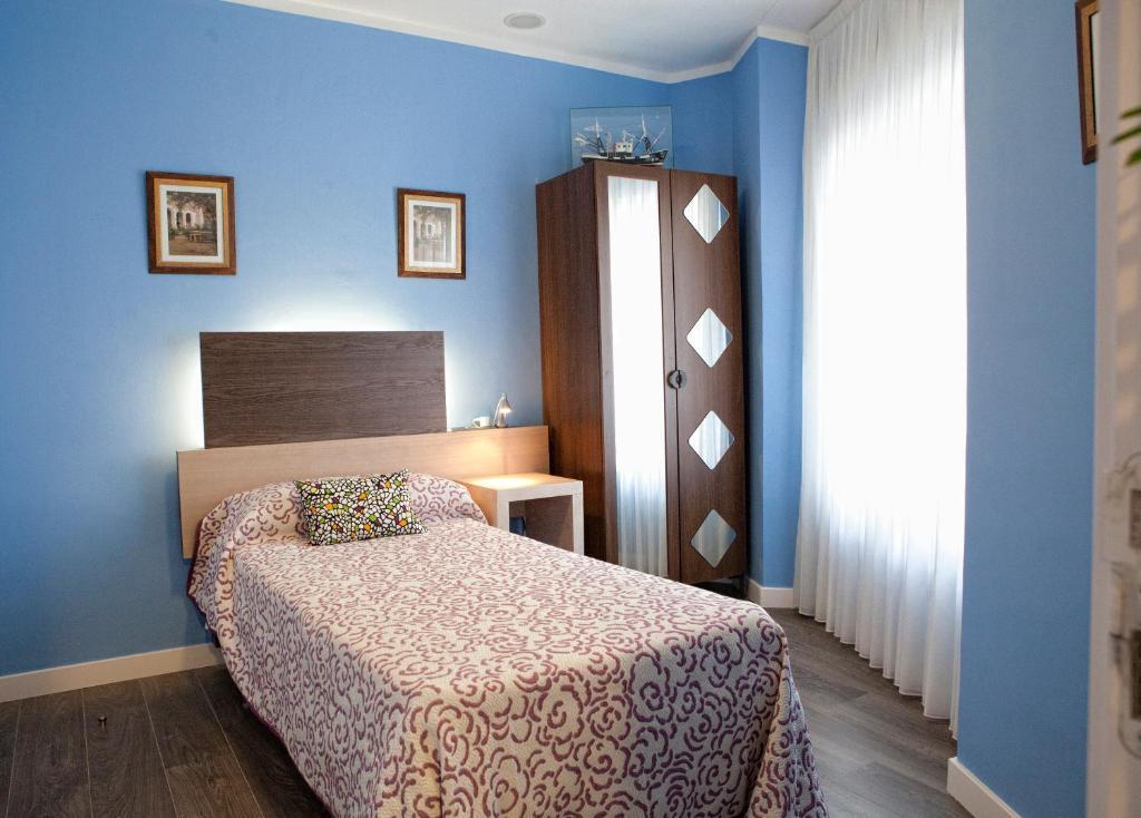 Pension Jade Castro Urdiales Room photo